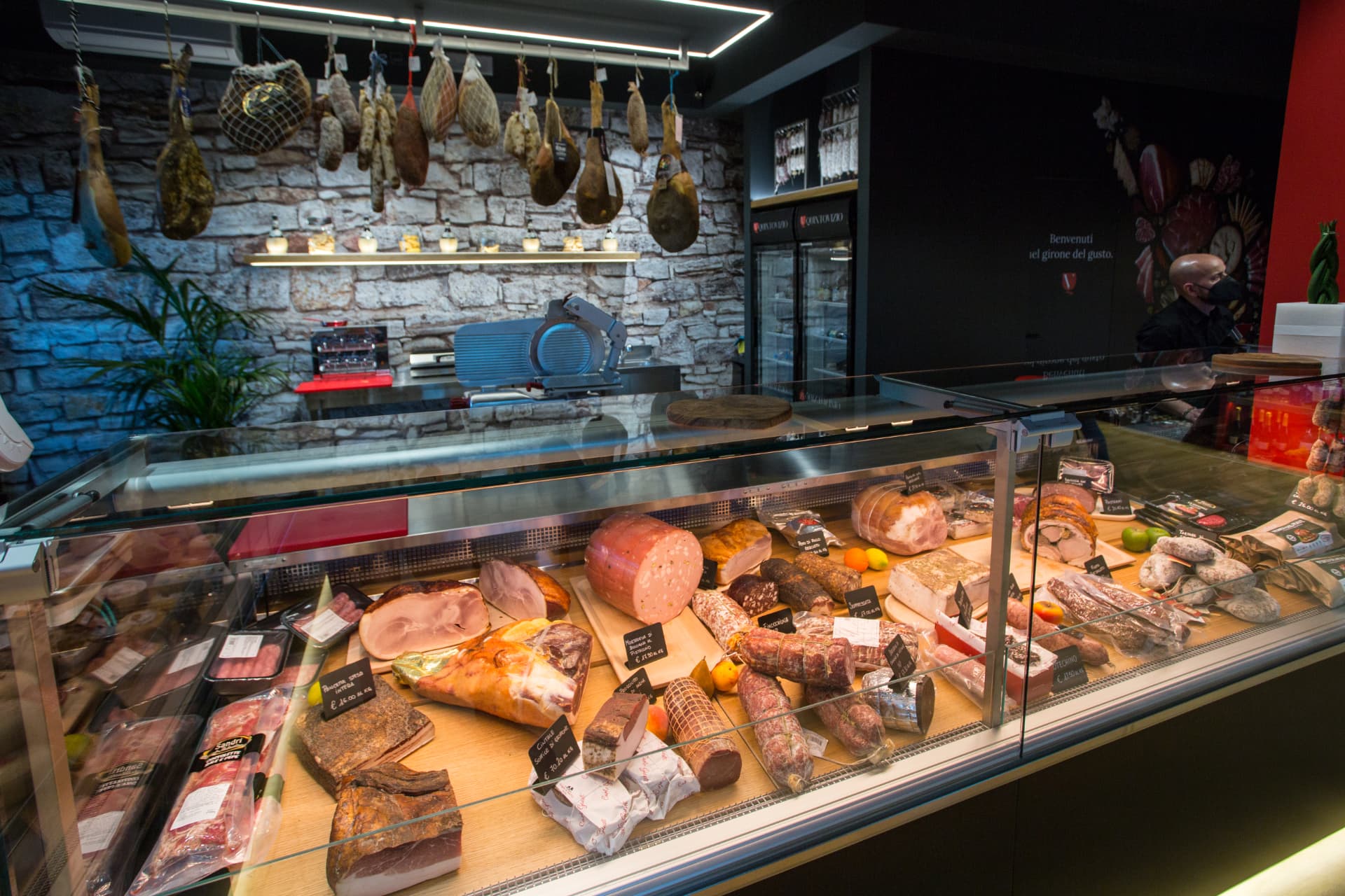 Vetrina salumeria
